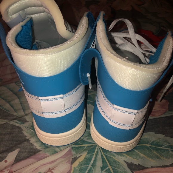 Off white 1’s main image 5